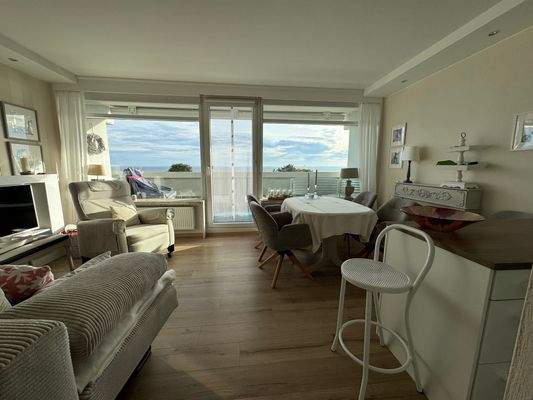 Ausblick durch das Wohnzimmer