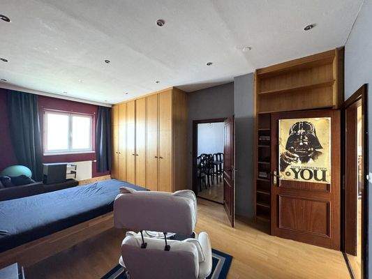 OG / Top 3 / Schlafzimmer 2 von 3