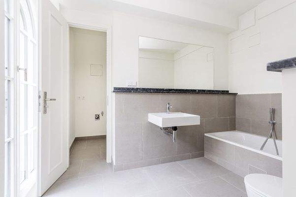 Badezimmer & Hauswirtschaftsraum