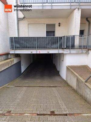 Tiefgaragenzufahrt Außen