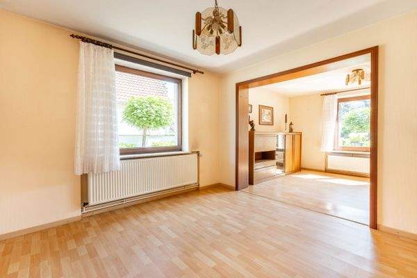 Vorderhaus EG Esszimmer Wohnzimmer