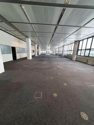 Flexibel unterteilbare Großraumbürofläche 3. OG