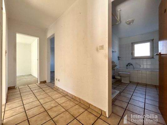 Flur - Blick aus der Wohnungstür