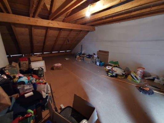 Dachgeschoss mit großem Ausbaupotenzial