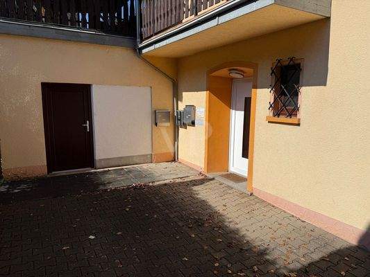 Blick auf Hauseingang