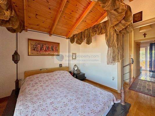 3cbeee20a4e14d9b853a582c93b32aaf-original