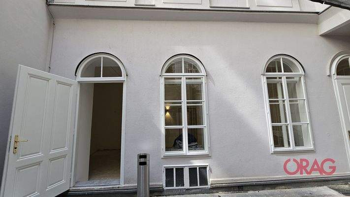 Eingang Geschäftsfläche