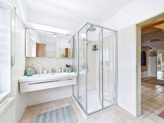 Badezimmer Erdgeschoss