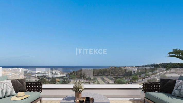 Newly-Built Apartments with Sea View in Estepona, Málaga