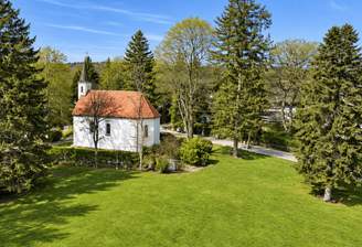 Nordansicht mit Kapelle