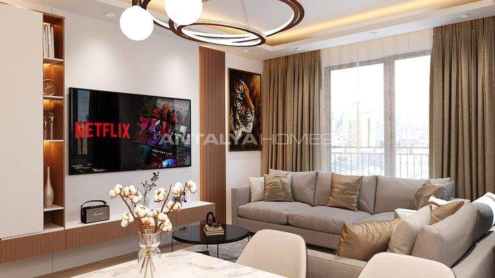 Newly-Built Properties in a Beachside Complex with Pool in Mersin