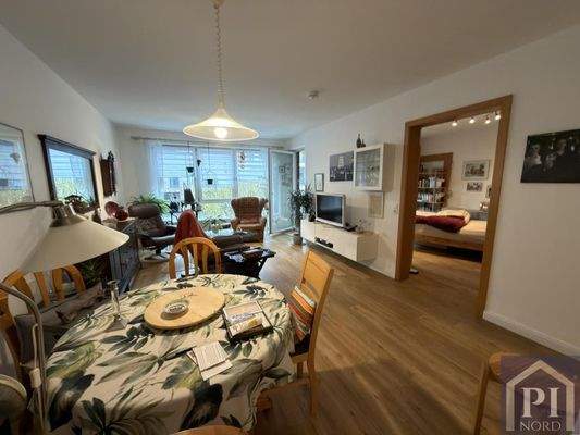 Vom Wohnzimmer gelangen Sie direkt ins Schlafzimme