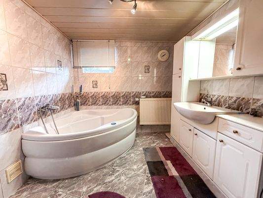 Bad - Kellergeschoss