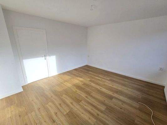 OG Schlafzimmer Bild 3.jpg