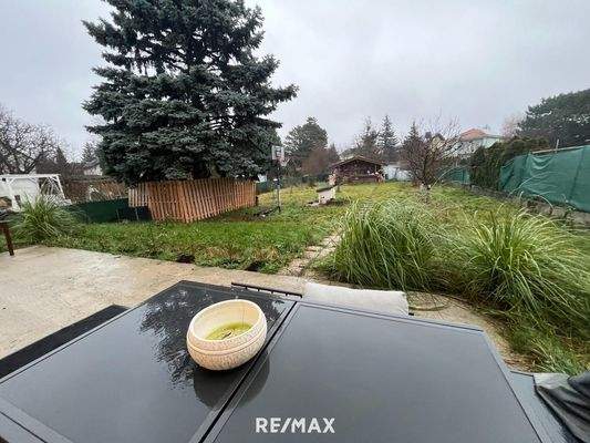 Garten mit Gartenhaus