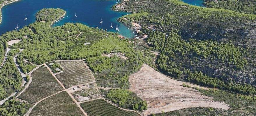 Idyllische Lage mit Meerblick auf Hvar
