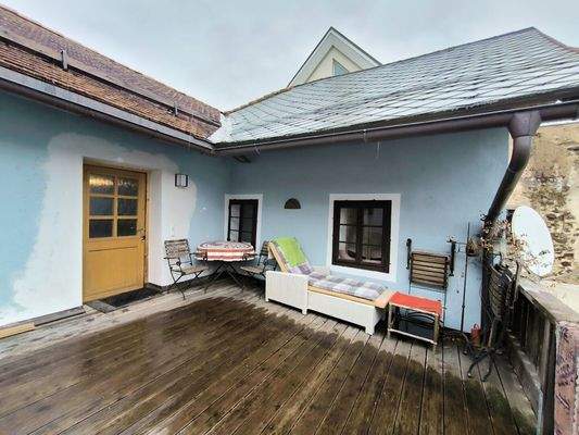 Terrasse und Eingang Whg. 2