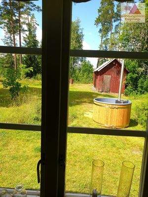 Blick in den Garten_Badezuber