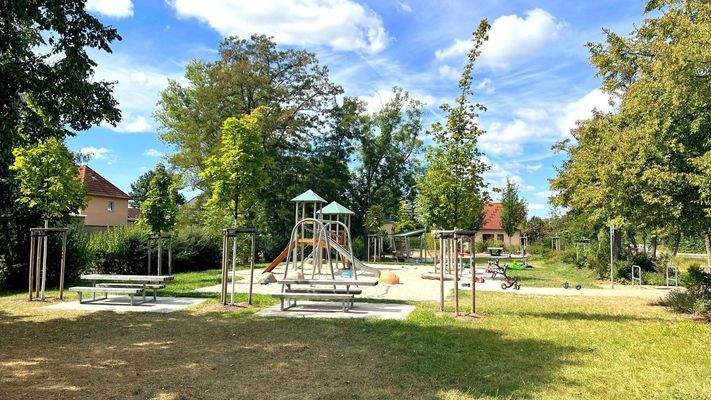 Spielplatz fußläufig in 3 Min 