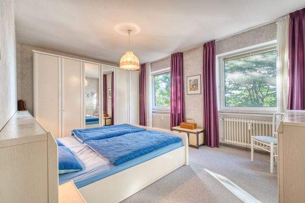 Rückwärtig ausgerichtetes Schlafzimmer