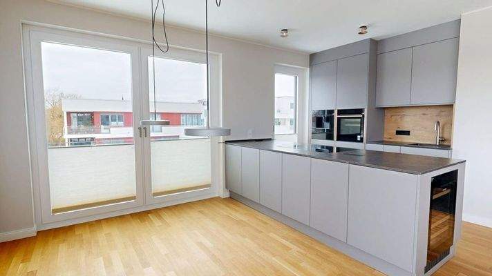 offene Küche mit Essbereich