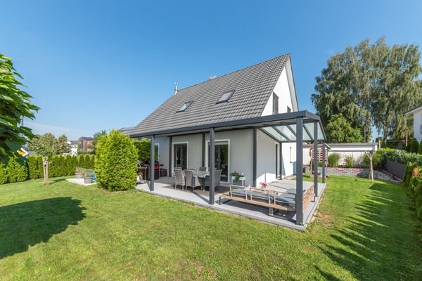 Ansicht Haus + Garten