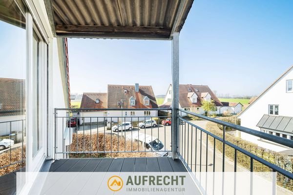 sonniger Balkon in West-Ausrichtung
