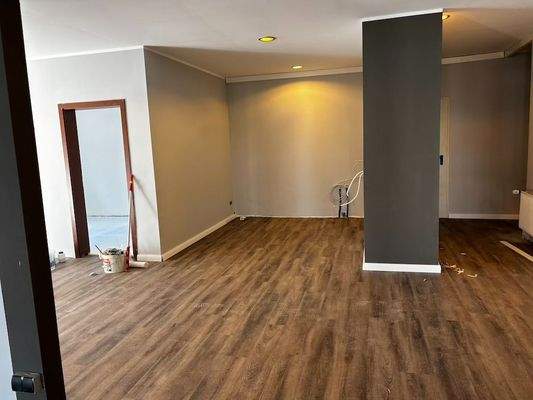 Hinterer Bar und Küchenbereich