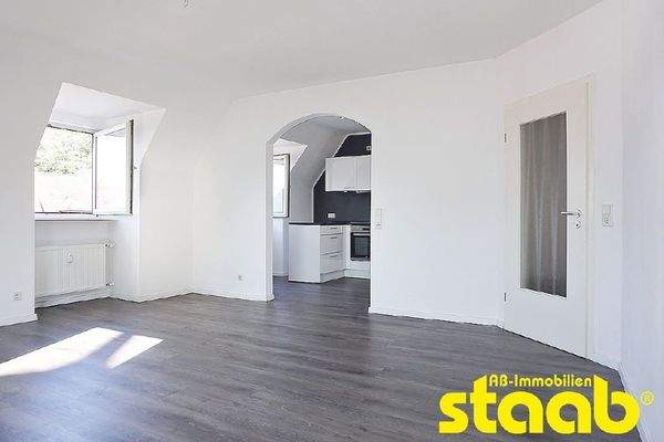 Wohn-/Esszimmer offen zur Küche