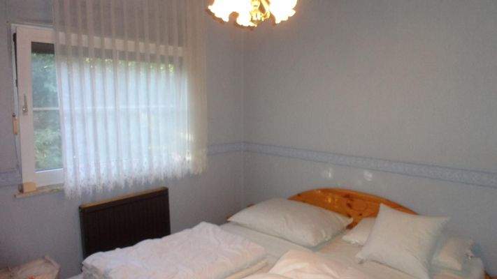 Schlafzimmer 2