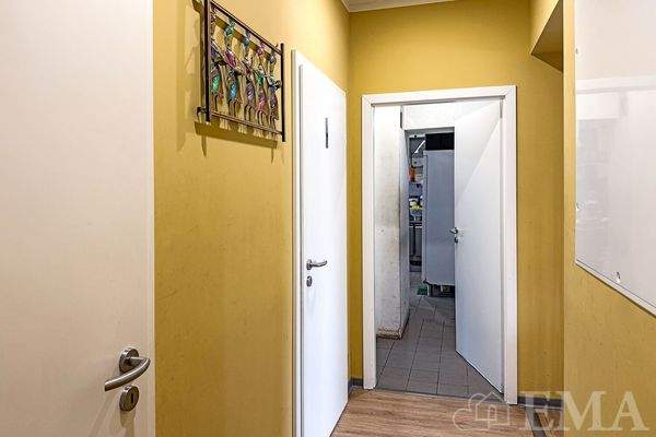 Flur zur Küche Gewerbe