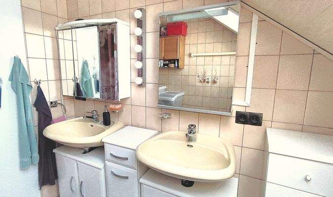 DG Badezimmer 2 Waschtische