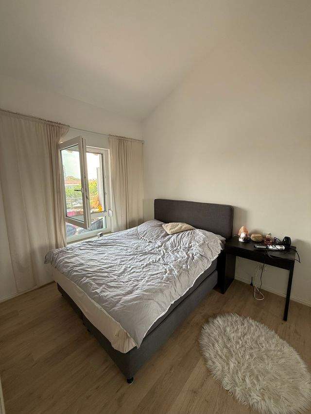 Stilvolle 2-Zimmer-Dachgeschosswohnung im Neubau - Foto 4