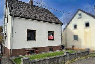 Fronatansicht mit Schild