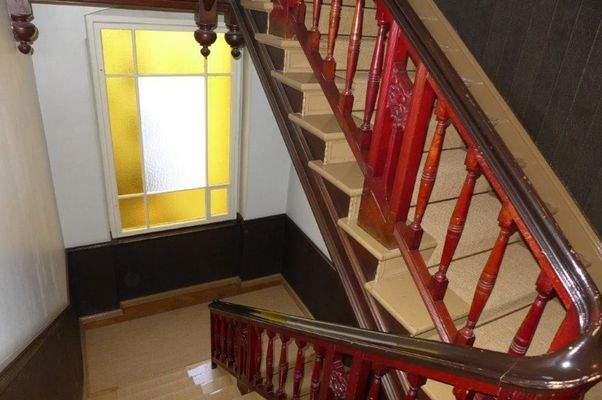 Treppenhaus_zum_Fenster_Uhland_18+24 (2)