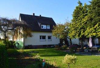 Gartenansicht Zweifamilienhaus in Langenhagen