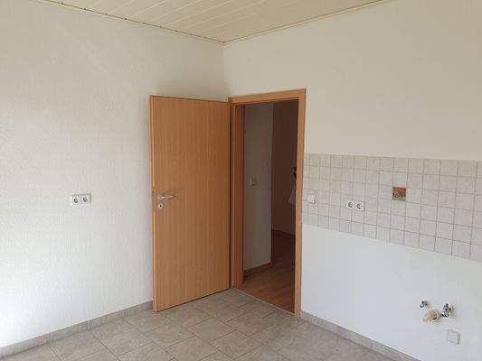 Küche mit Balkon (2).jpg