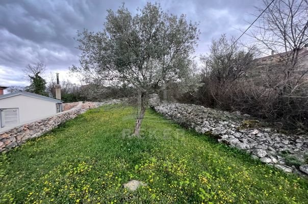 Baugrundstück in zauberhafter Lage auf der Insel Krk