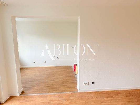 Küche (offener Zugang vom Wohnzimmer