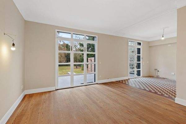 Essbereich mit offen gestalteter Küche