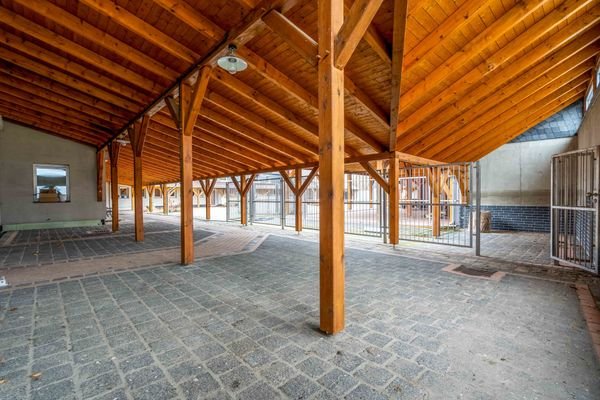 Vor der Einliegerwohnung - Perspektive 01