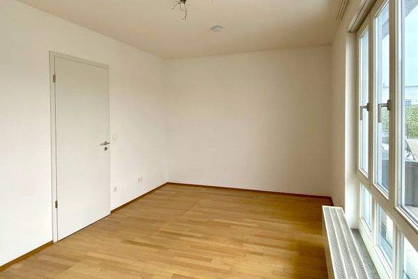 Kinder-/ Arbeitszimmer