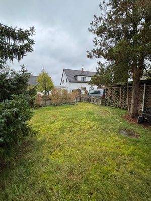 Gartenblick zur Straße