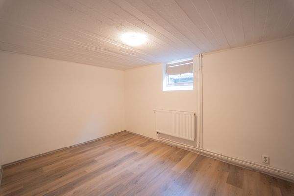 Zimmer Kellergeschoss