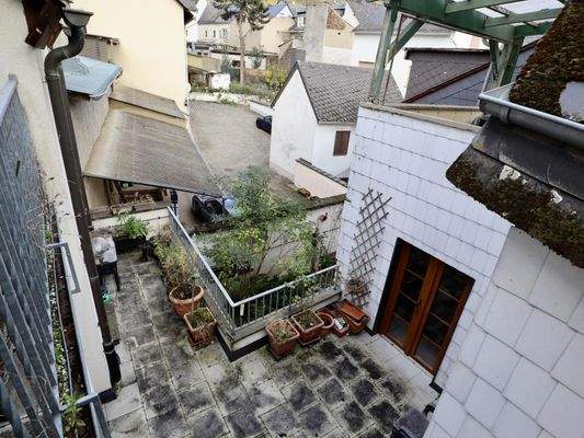 Gemeinsame Terrasse aller drei Häuser