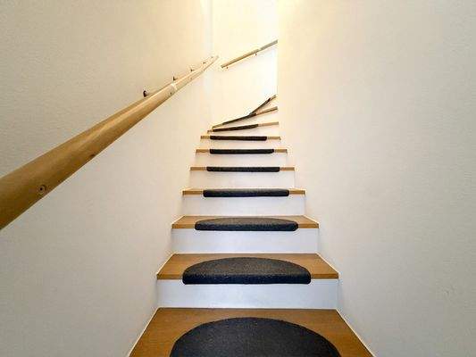 Treppenhaus ins 2. DG