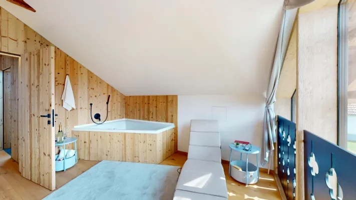 Zimmer 1 OG (2).jpg