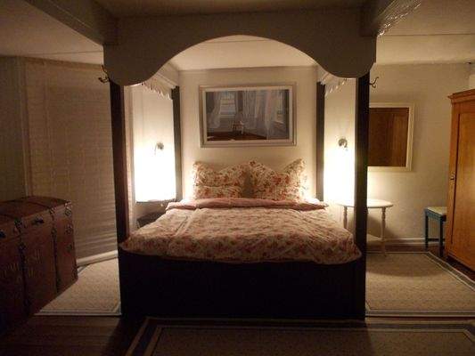 großes Schlafzimmmer