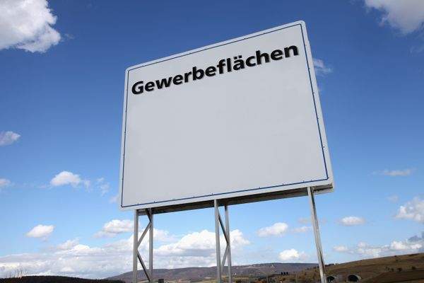 Gewerbefläche in Nähe der A94 bei Kirchham