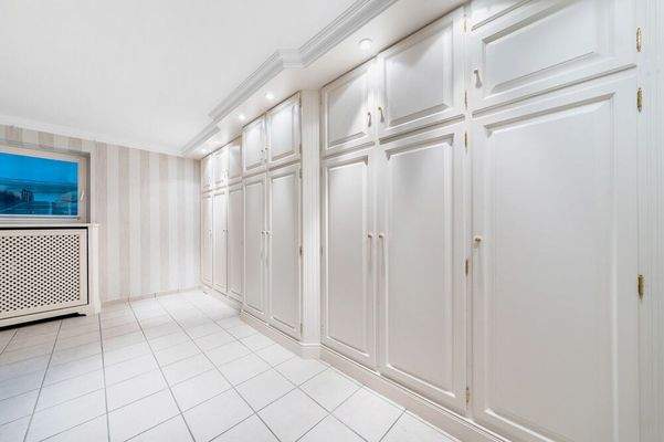 Zimmer im Souterrain